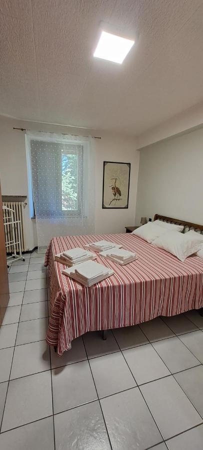 Gabbinoholidayhome Appartamento In Suggestiva Corte Côme Extérieur photo